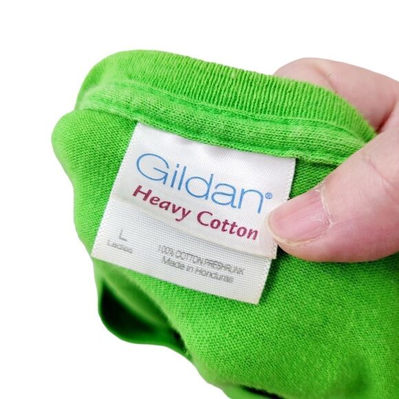 2/$20 Y2K Gildan Green Gibson Center Logo Top Tee T-shirt Size: Large - Picture 5 of 5